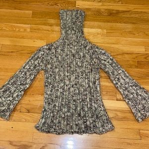 Chunky knit sweater sweater.